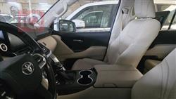 تۆیۆتا لاند کروزەر